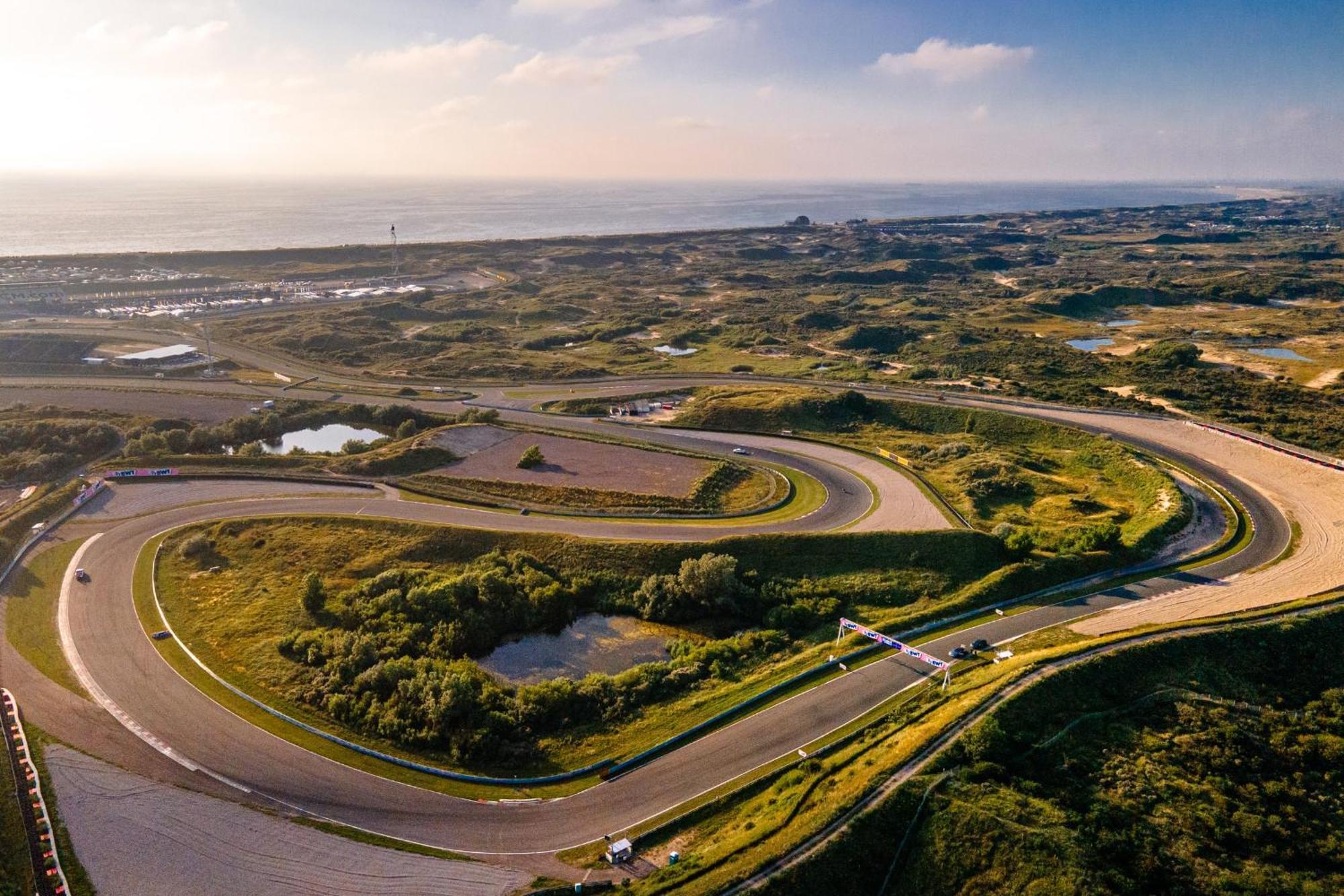 La Casa Verano With Private Parking Appartement Zandvoort